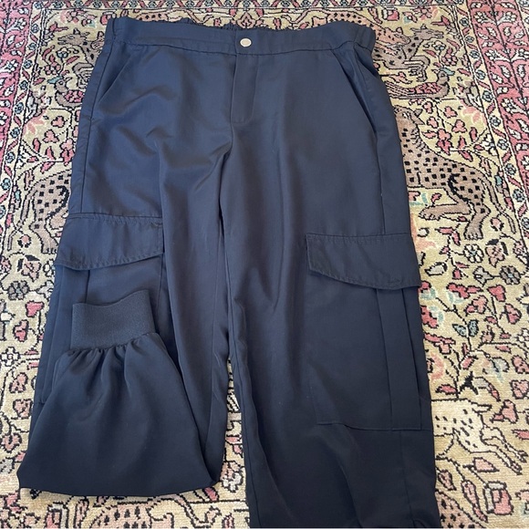 Zara Black Jogger Cargo Pocket Pant Elastic Waist Faux Button Size M - Picture 6 of 8